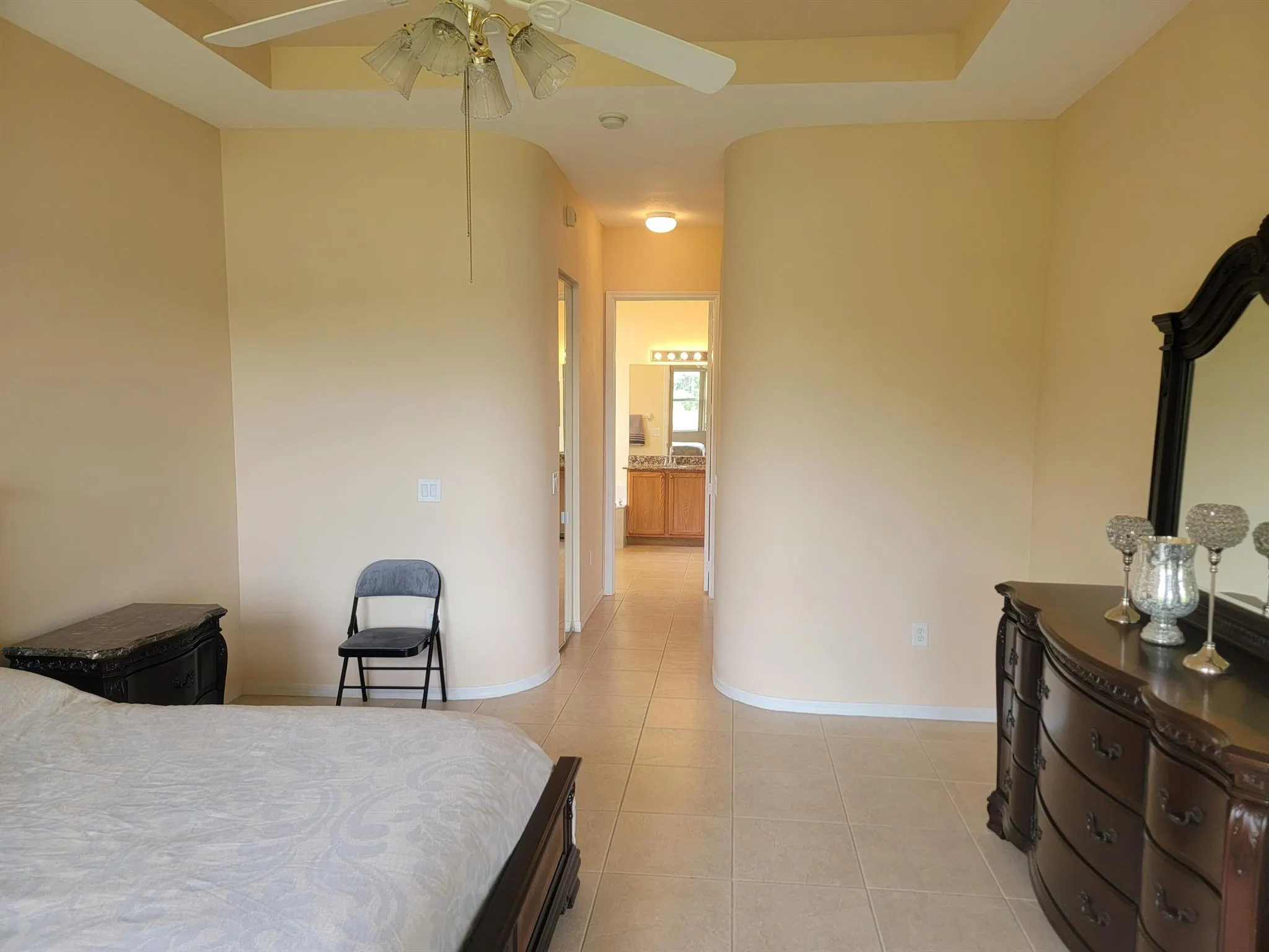 633 SW Long Key Court