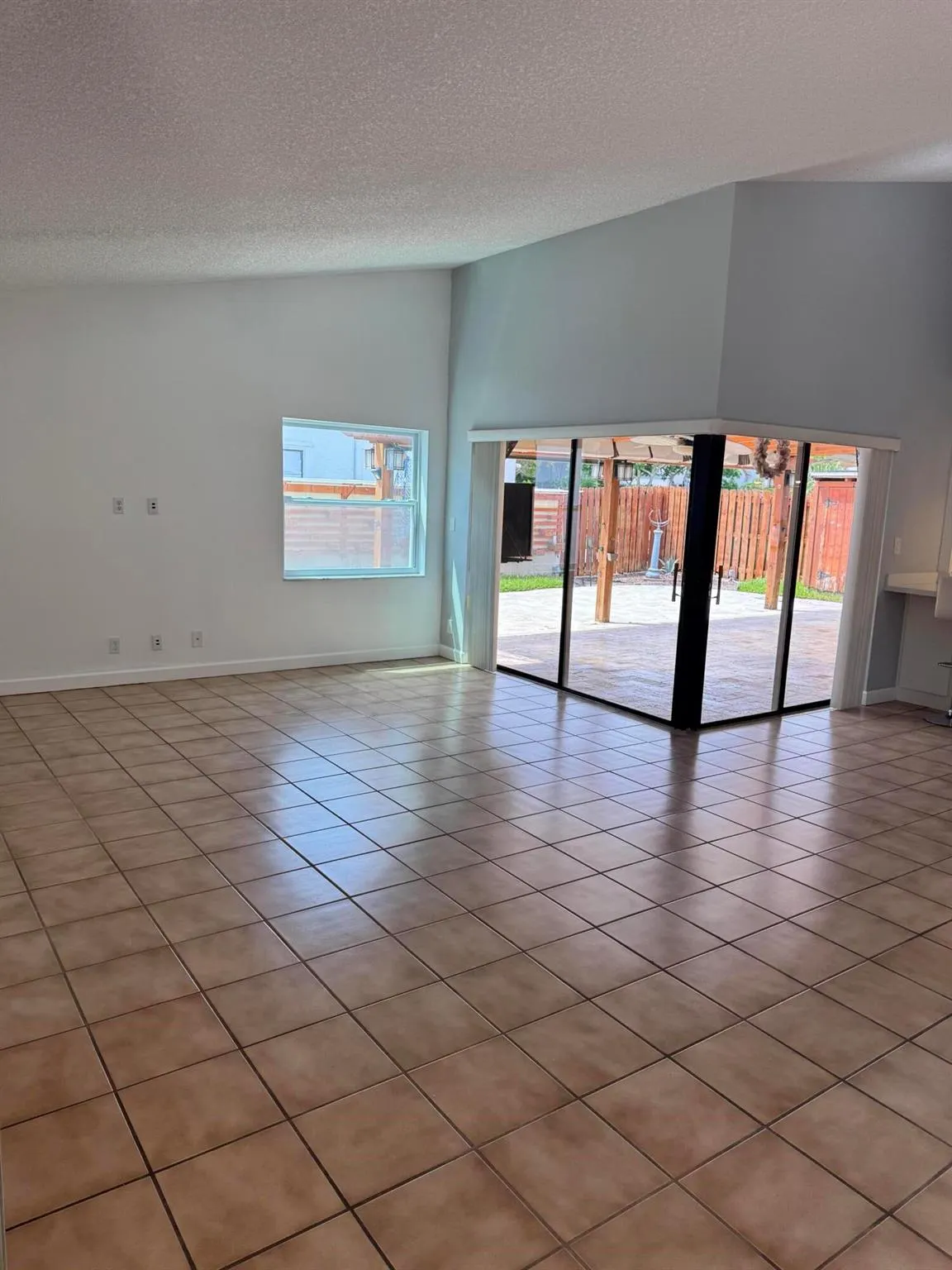 860 NW 21st Way