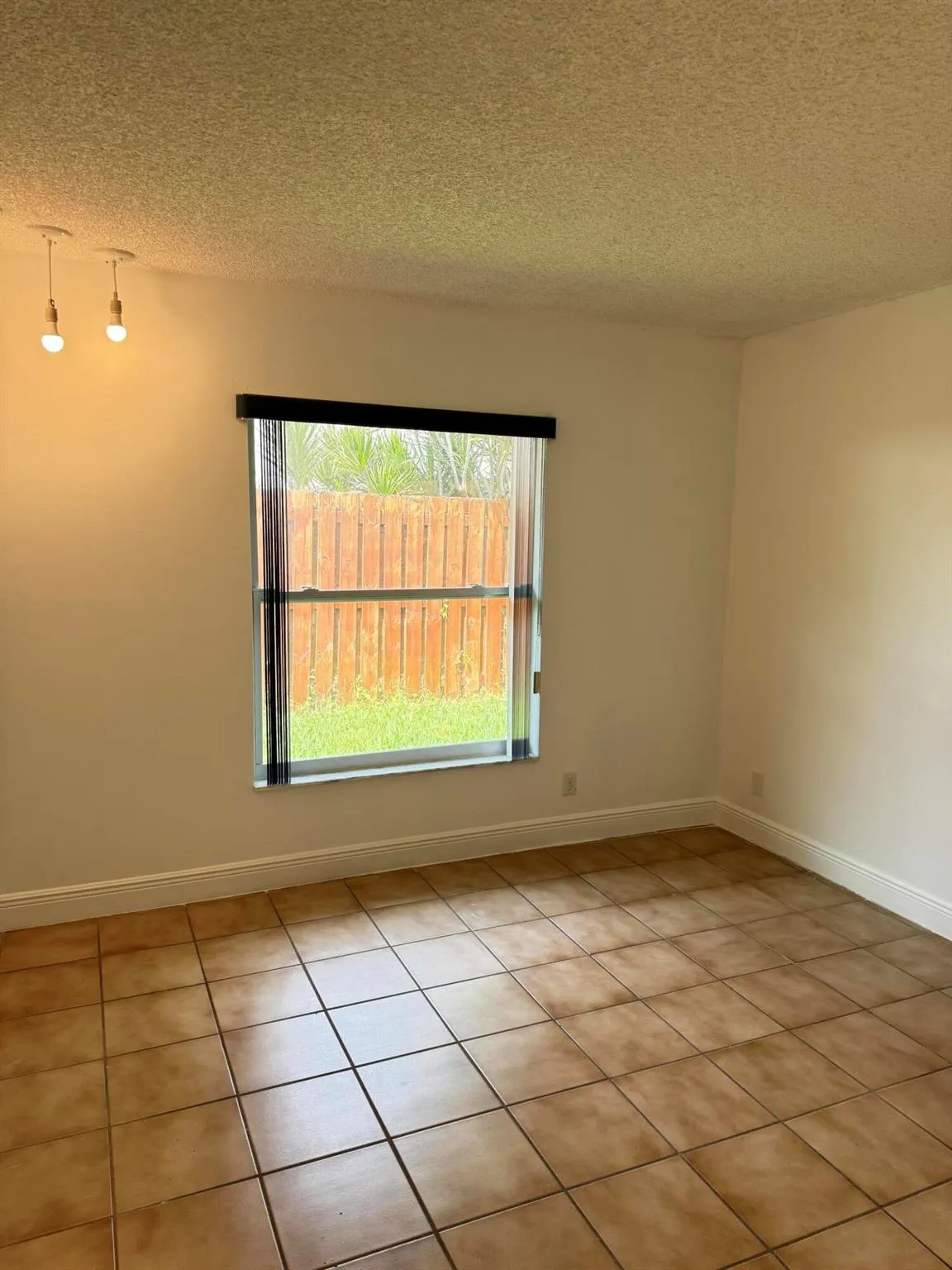 860 NW 21st Way