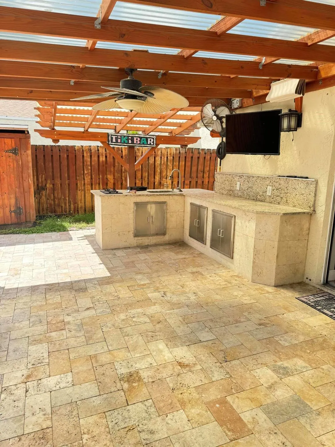 860 NW 21st Way