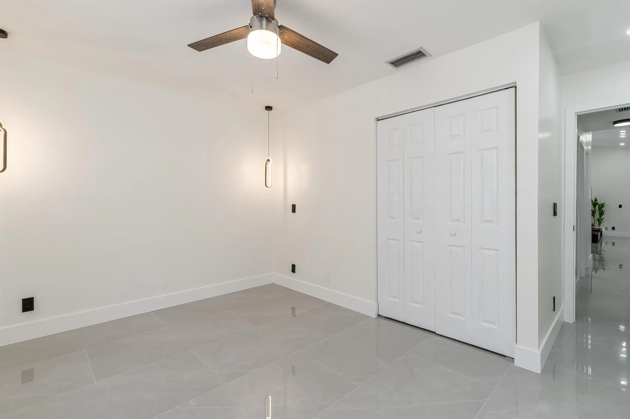3084 Lighthouse Place