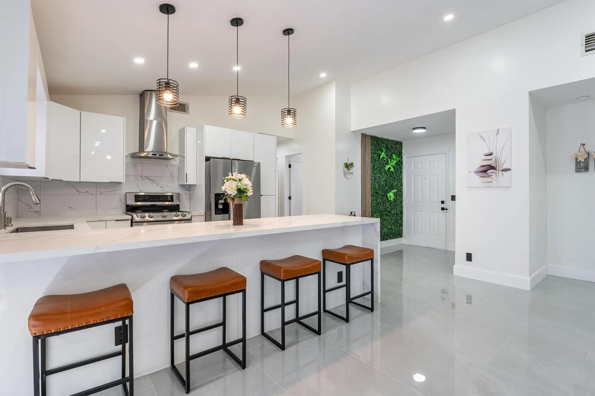 3084 Lighthouse Place