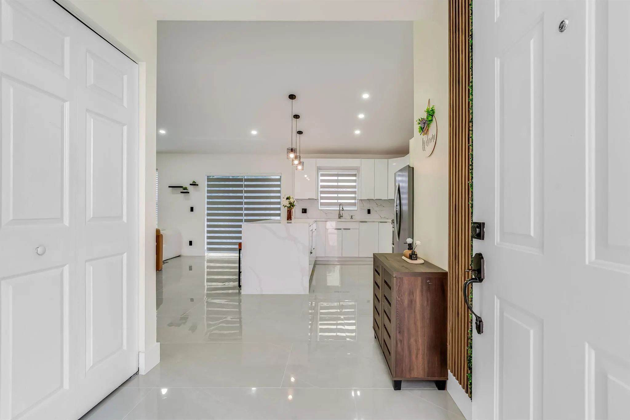 3084 Lighthouse Place
