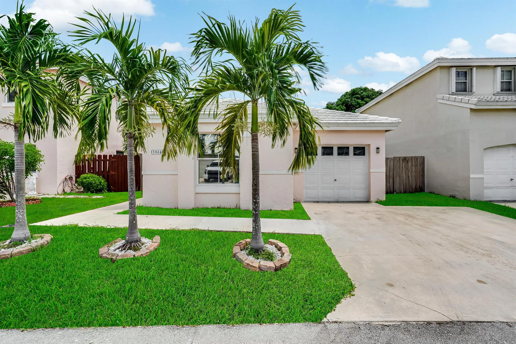 3084 Lighthouse Place