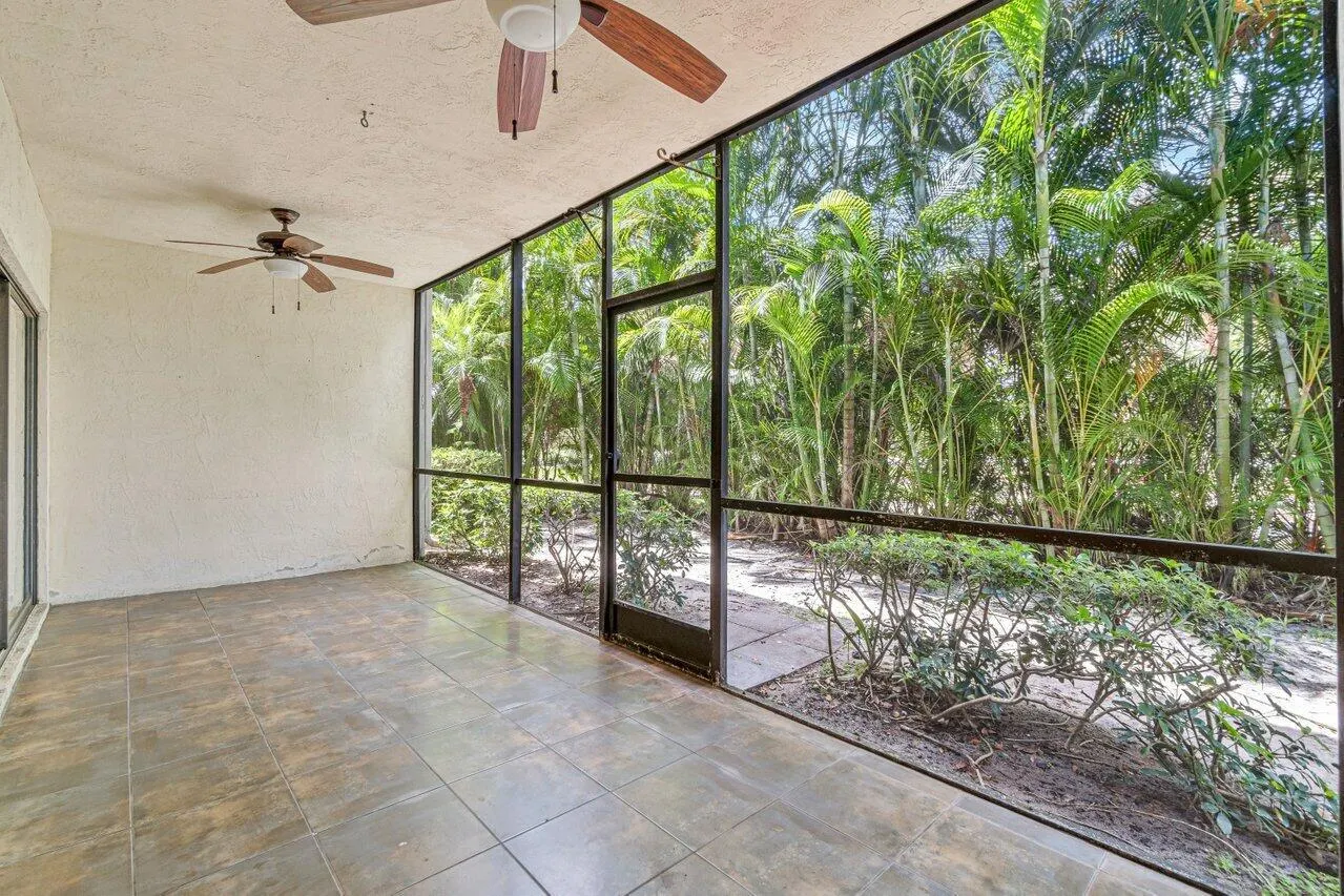 5540 Coach House Circle, #B