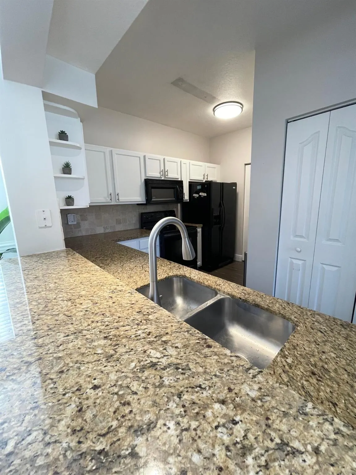 276 Murcia Drive, #301