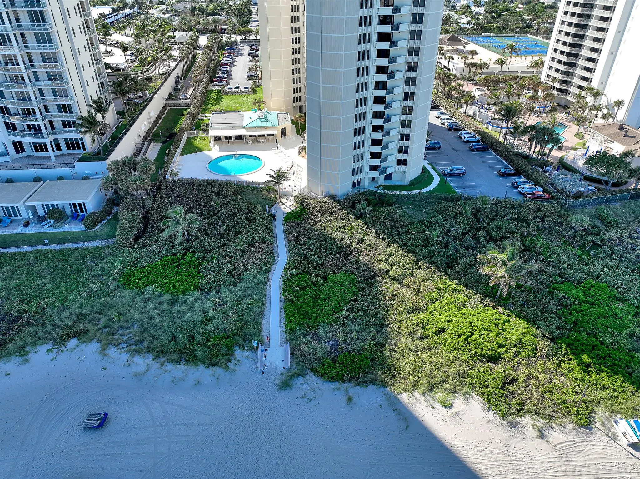 2800 N Ocean Drive, #B-17c