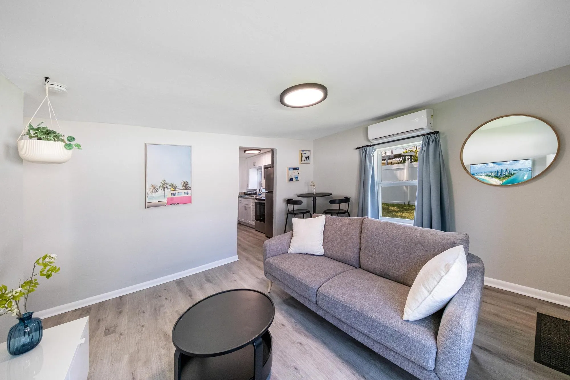 717 SW 2nd Court