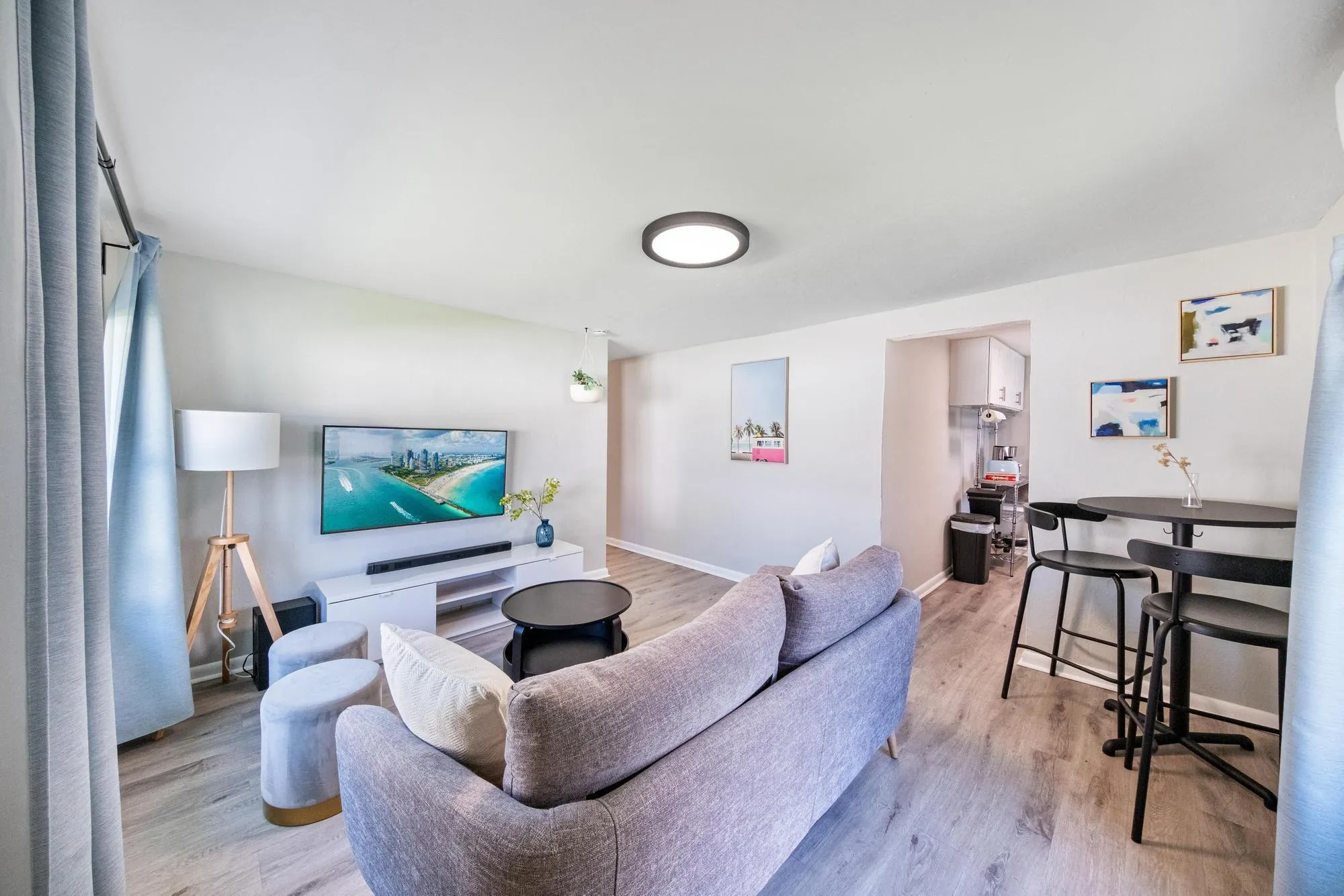 717 SW 2nd Court