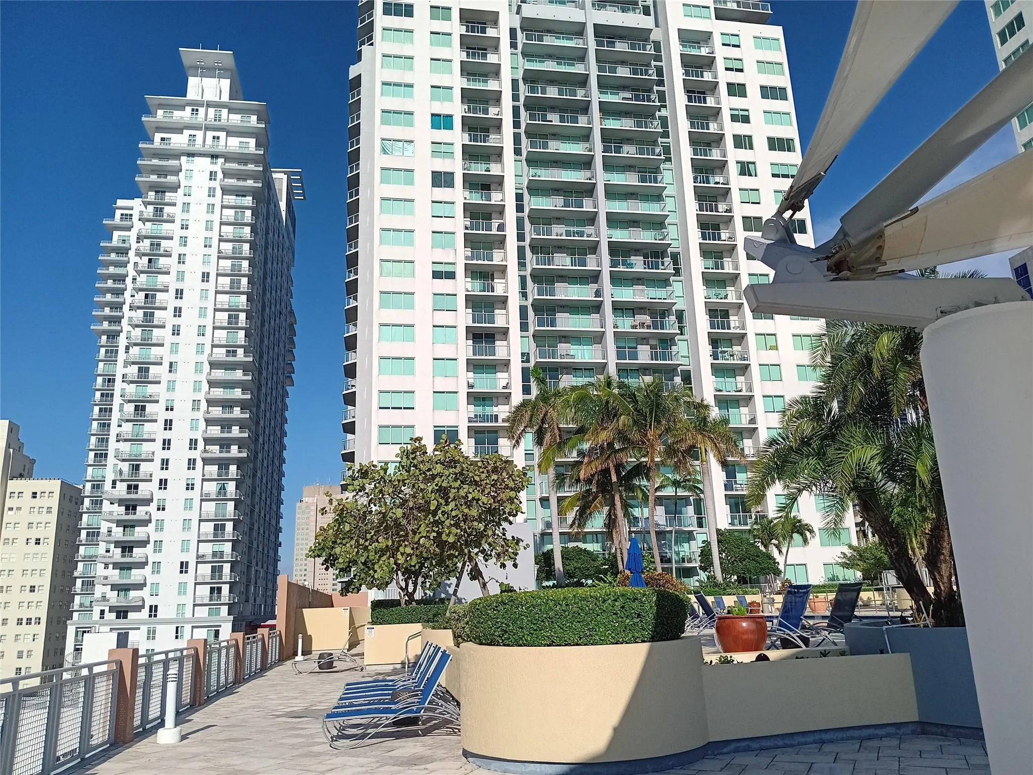 244 Biscayne Boulevard, #2710