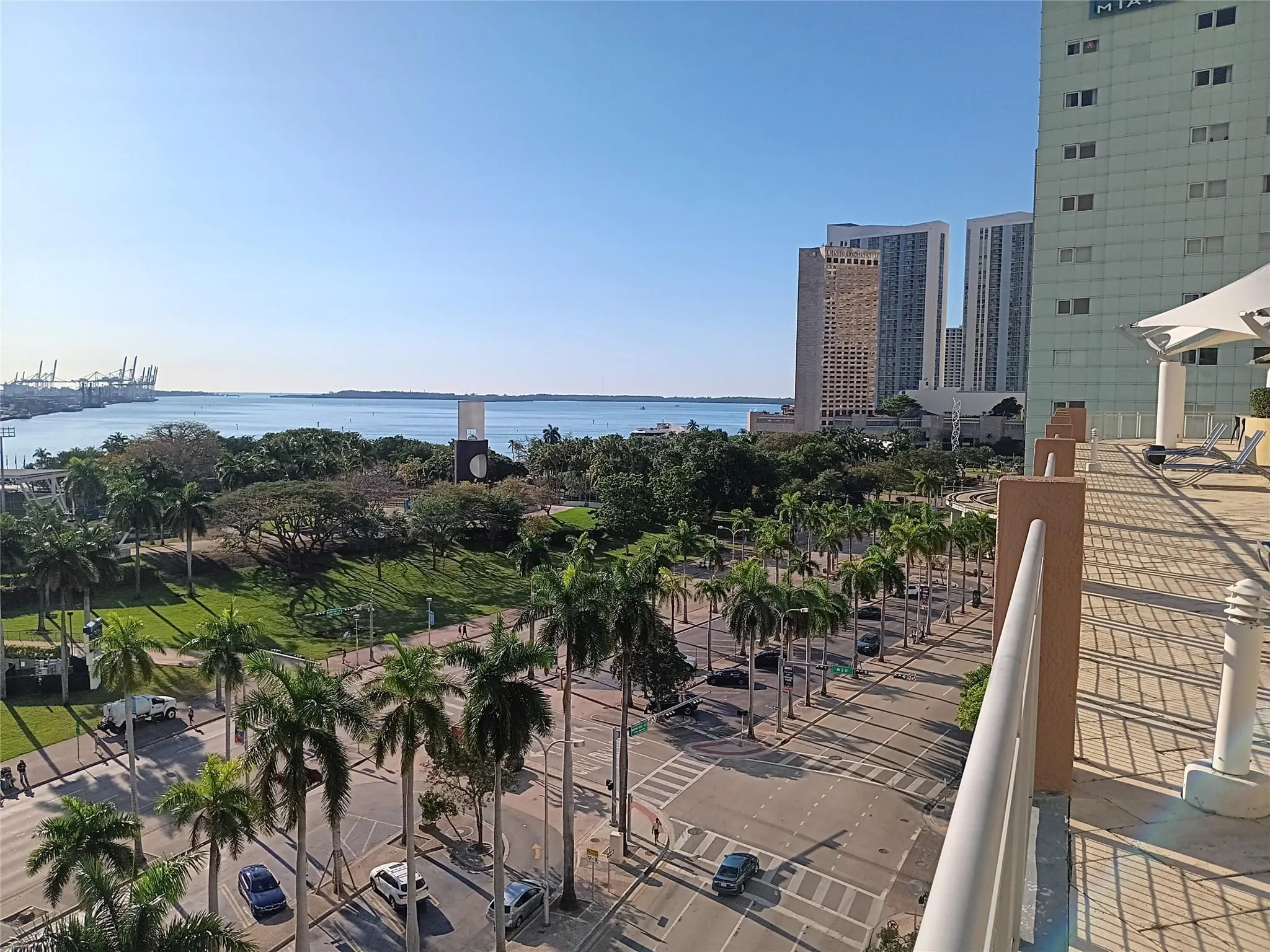 244 Biscayne Boulevard, #2710