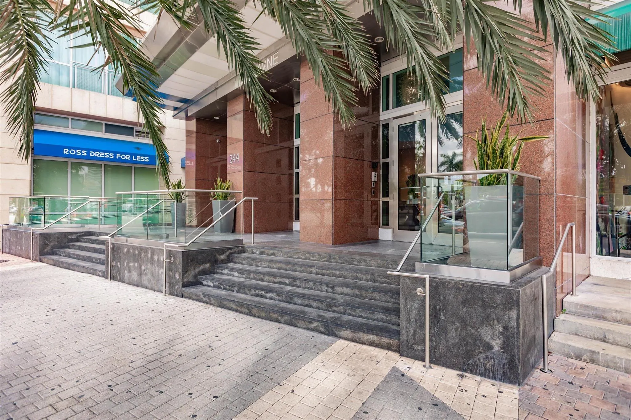 244 Biscayne Boulevard, #2710