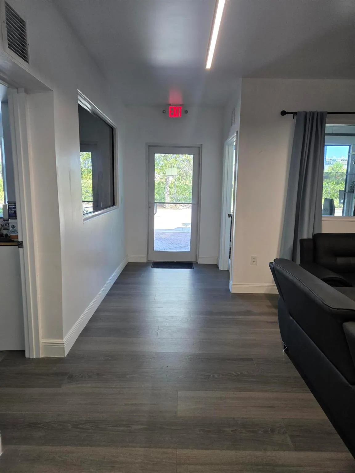 711 N Rosemary Avenue