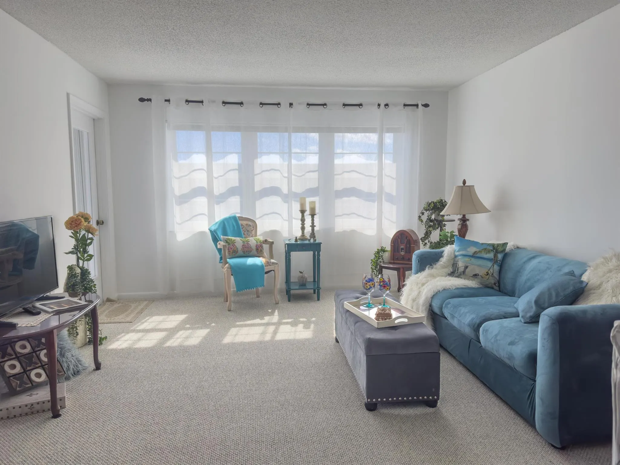 1502 S Lakeside Drive, #410