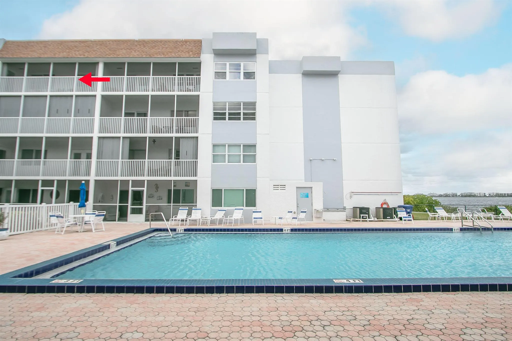 1502 S Lakeside Drive, #410
