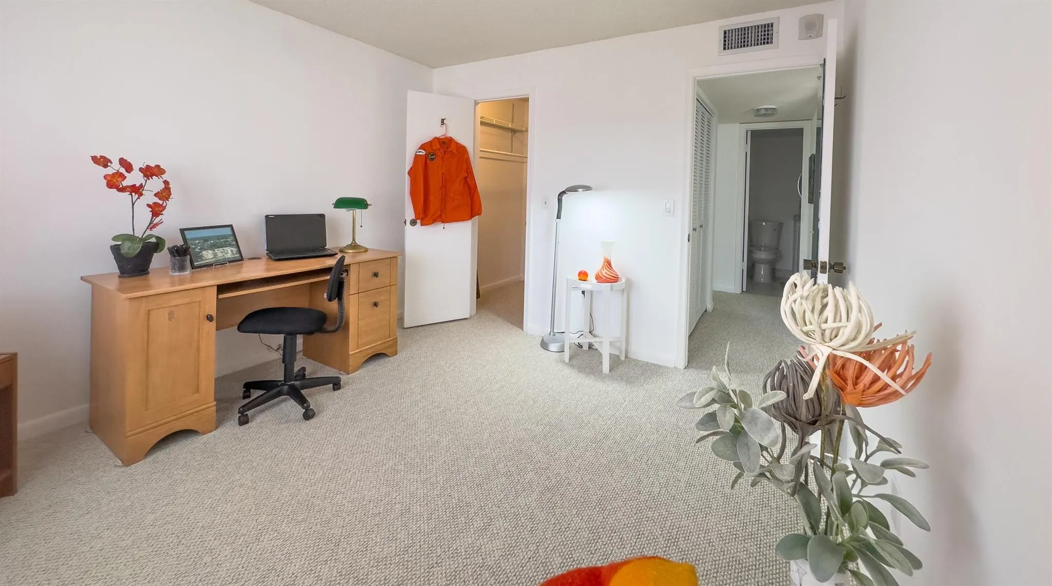 1502 S Lakeside Drive, #410