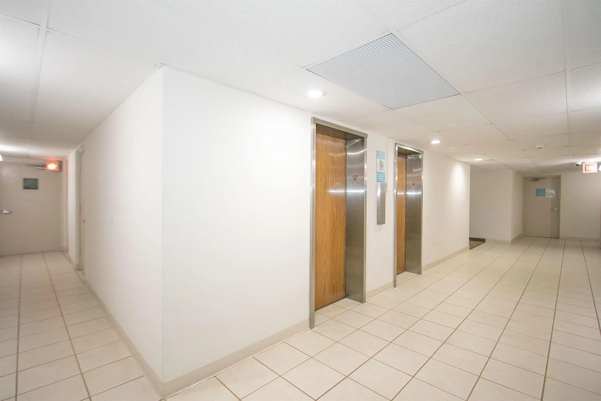 1502 S Lakeside Drive, #410