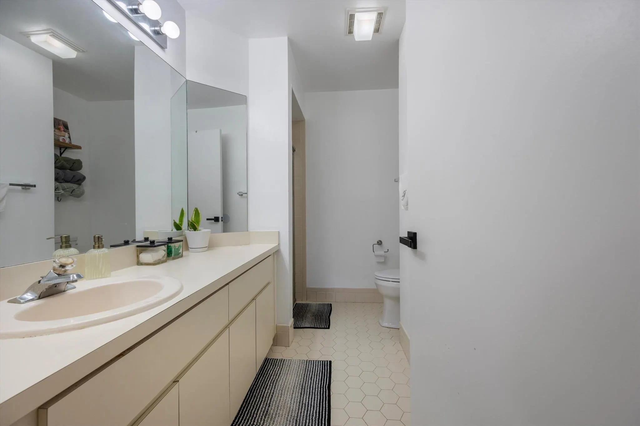 4475 Willow Pond Road, #B