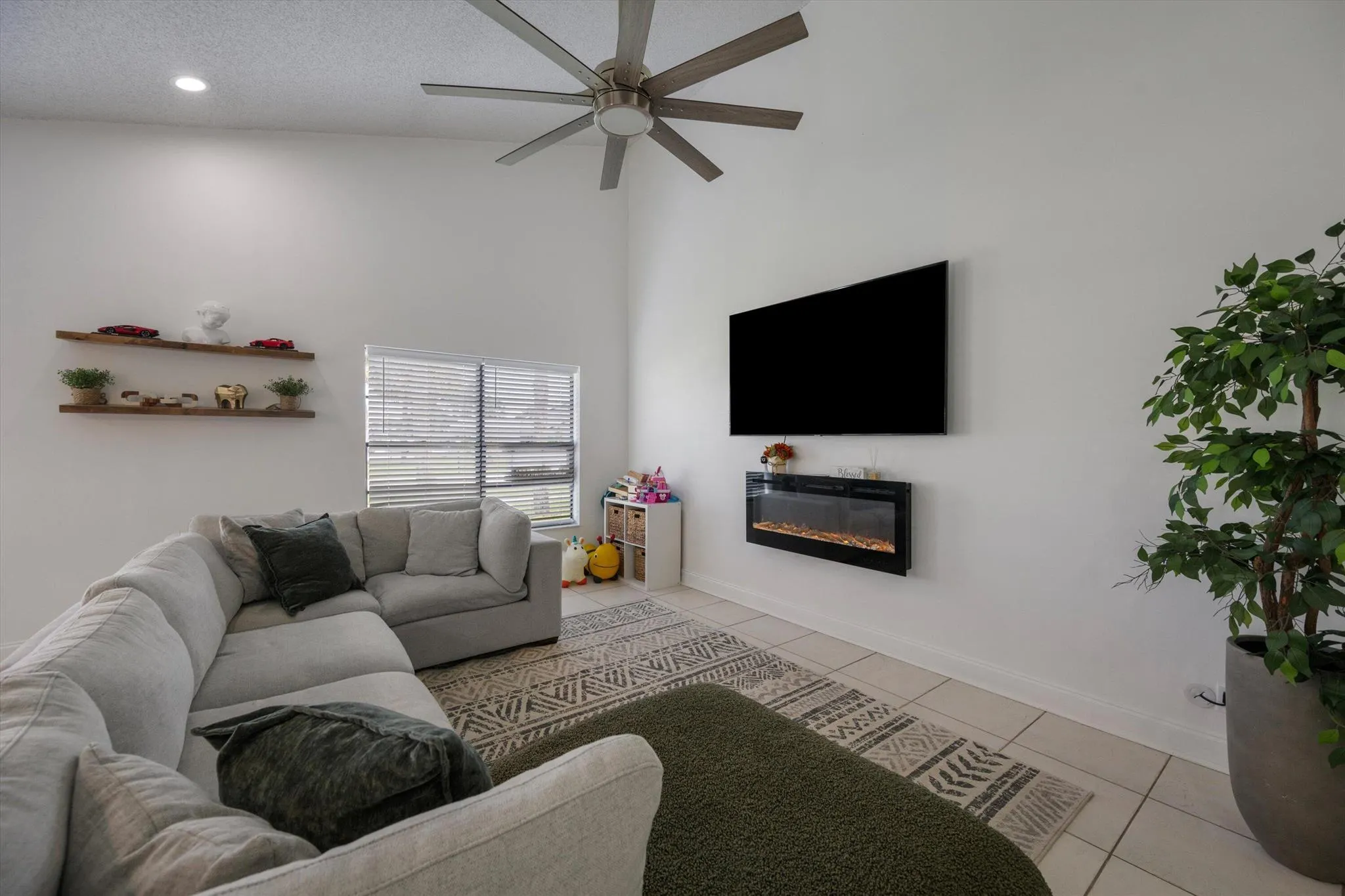 4475 Willow Pond Road, #B
