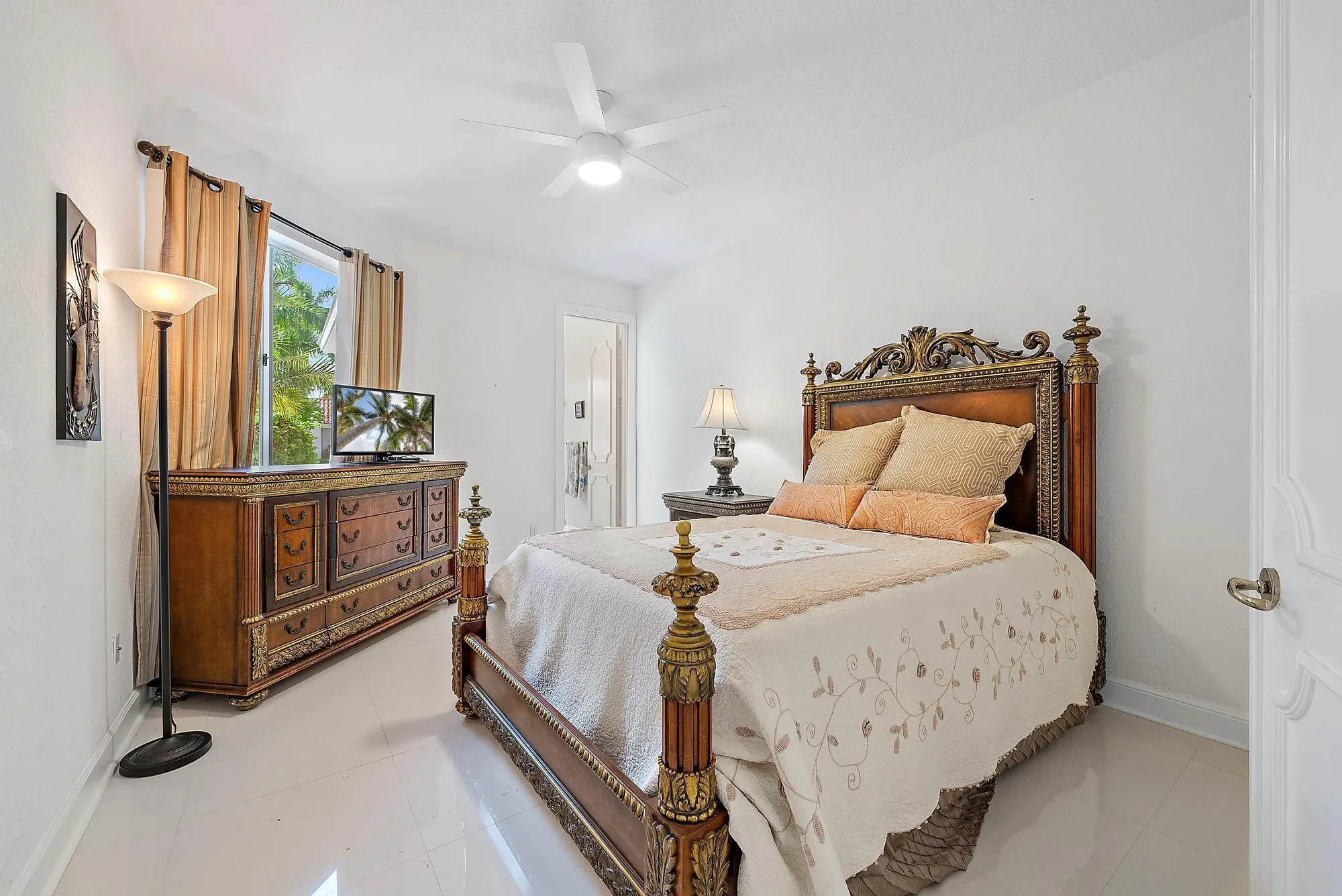 8470 Egret Lakes Lane