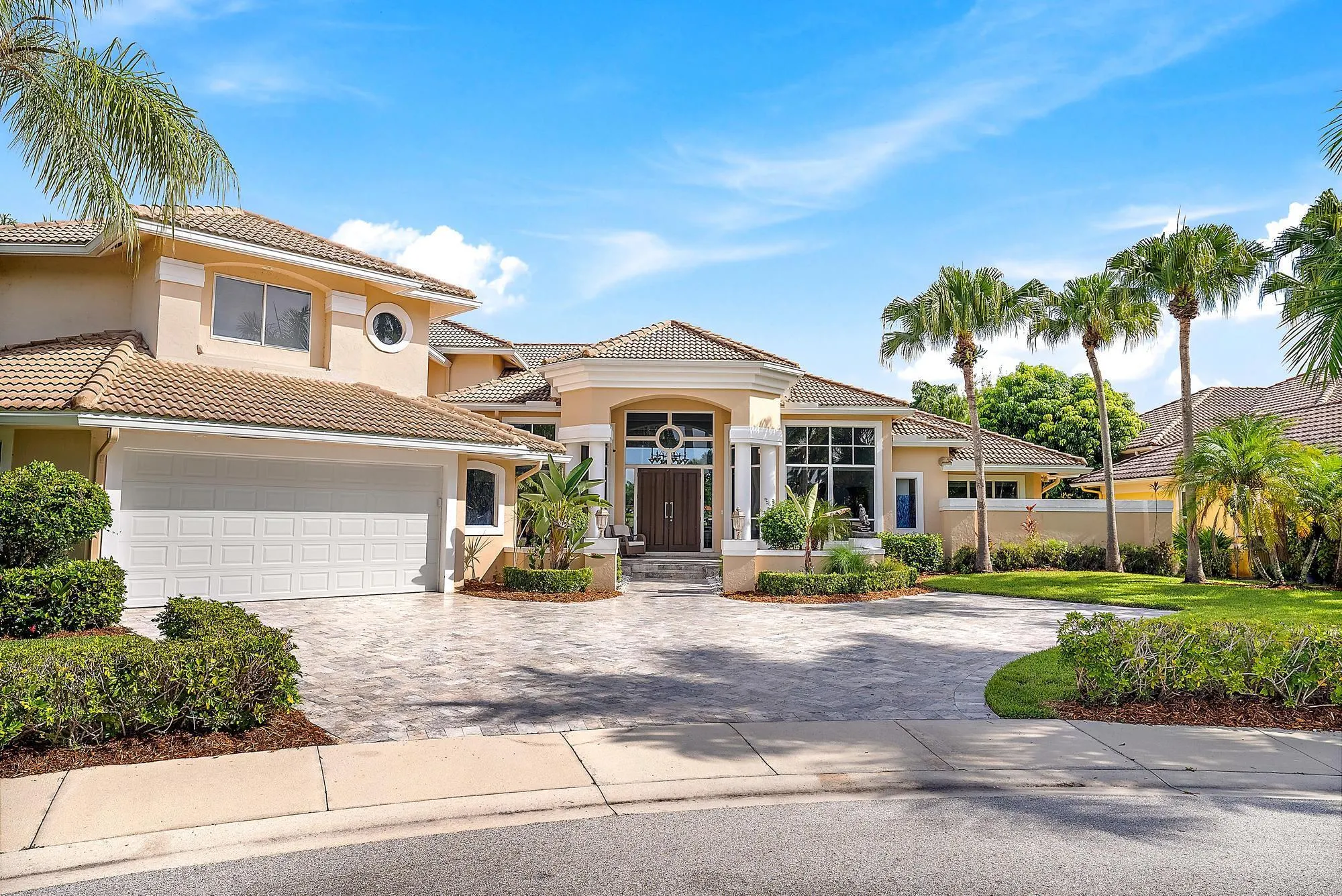 8470 Egret Lakes Lane