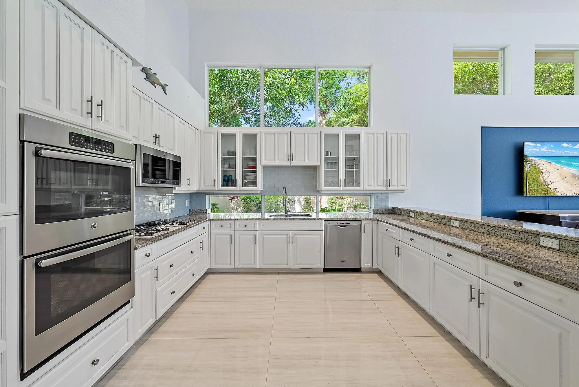 8470 Egret Lakes Lane