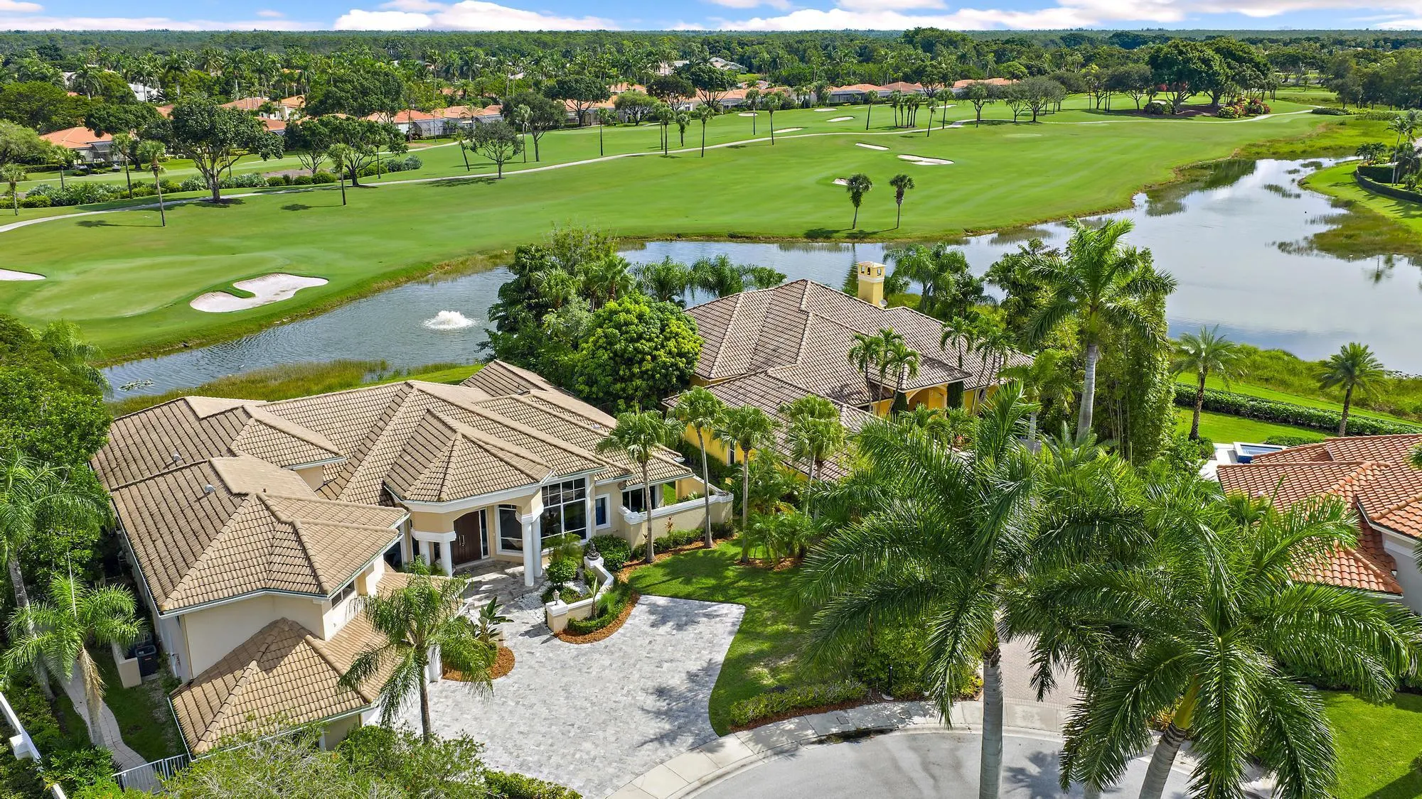 8470 Egret Lakes Lane