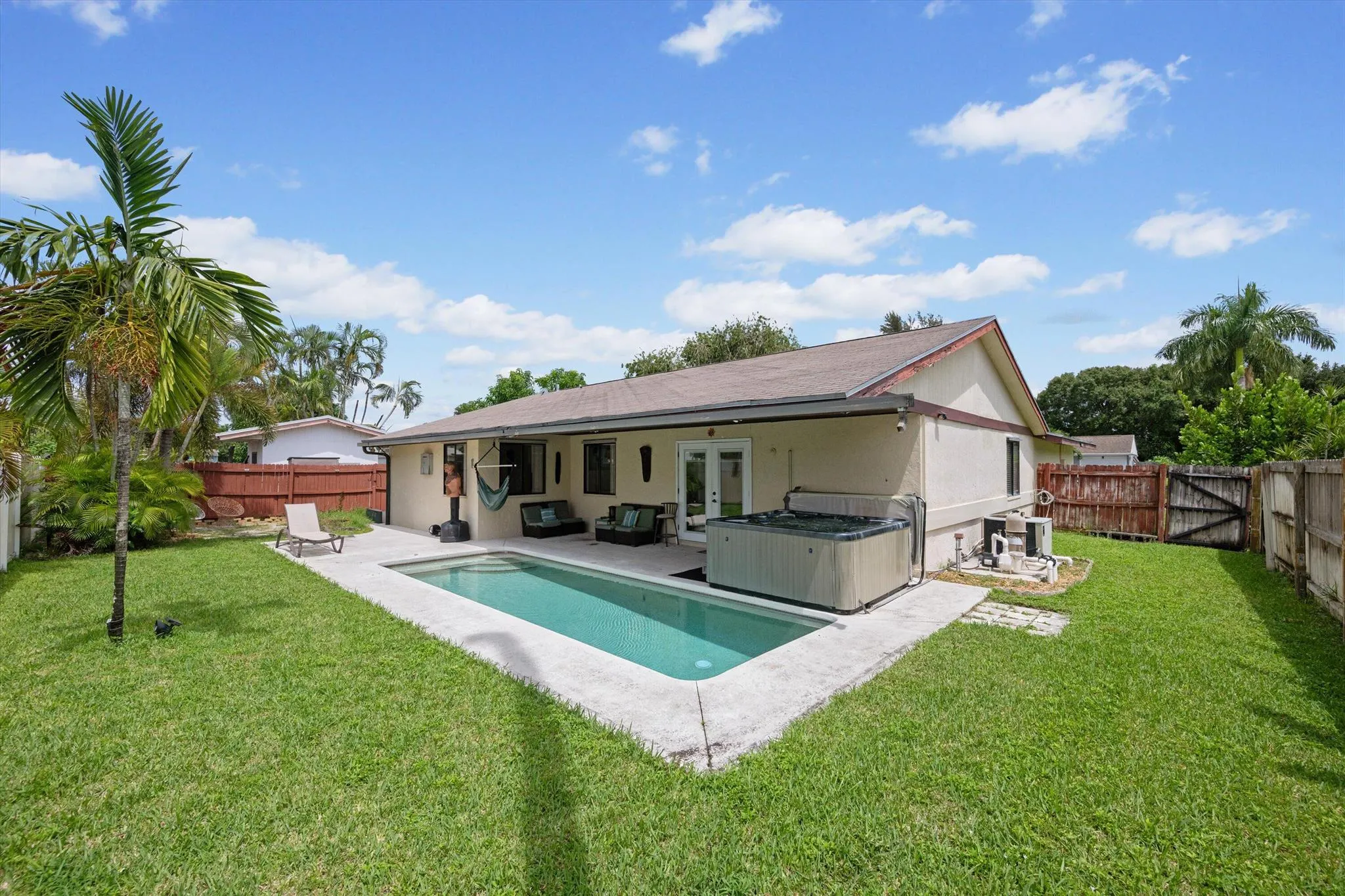 1403 Donwoods Lane