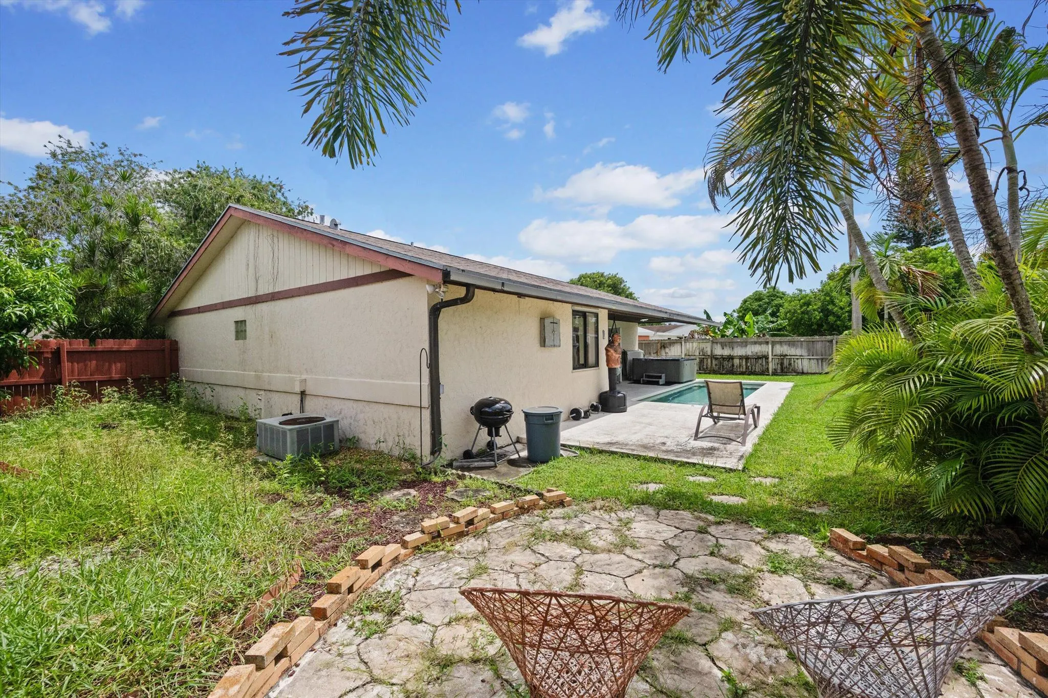 1403 Donwoods Lane
