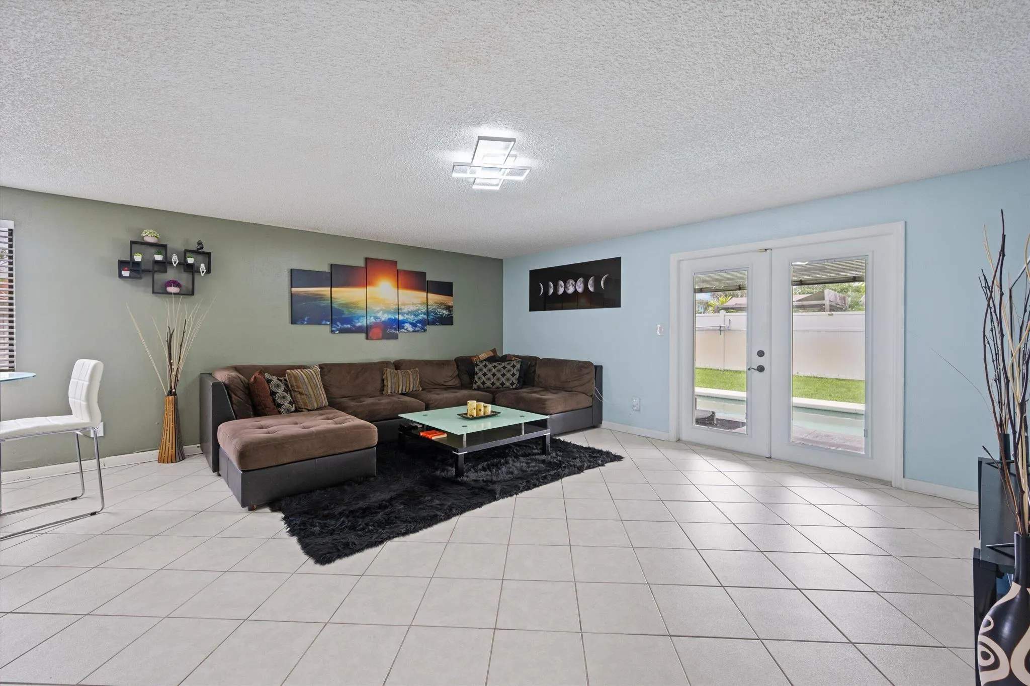 1403 Donwoods Lane