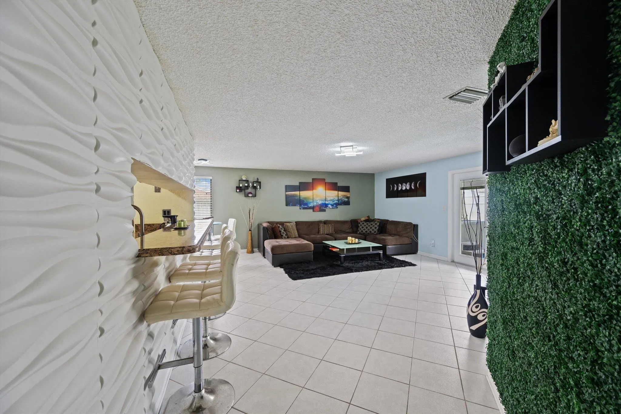 1403 Donwoods Lane
