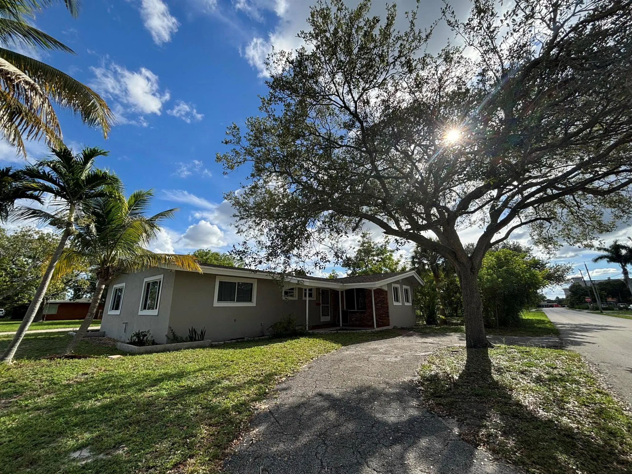117 SE 4th Avenue