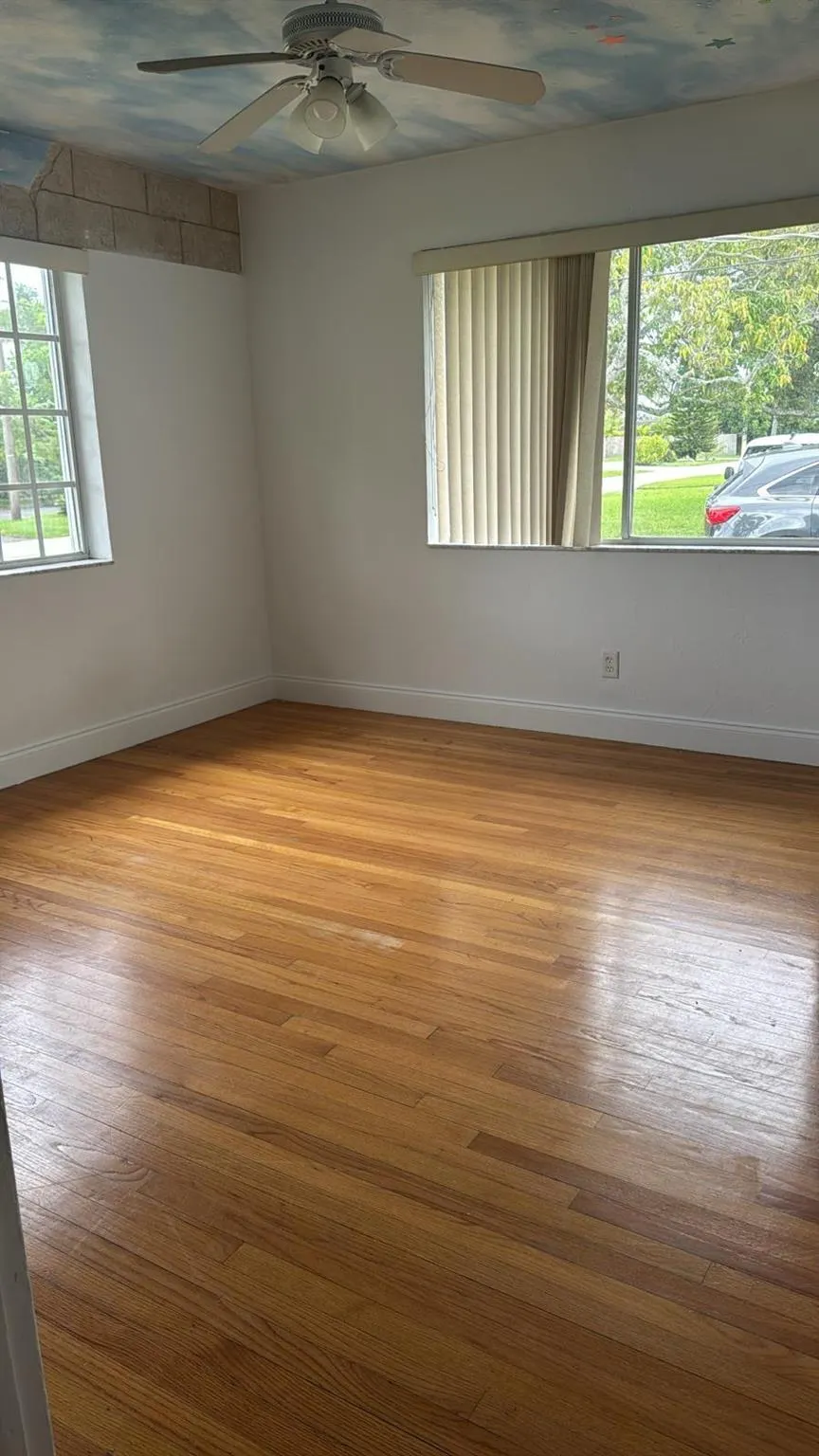 117 SE 4th Avenue