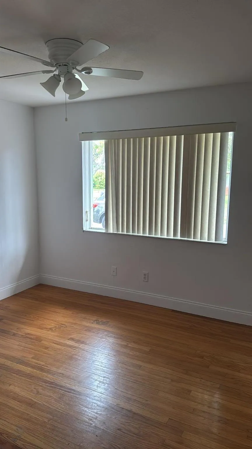 117 SE 4th Avenue
