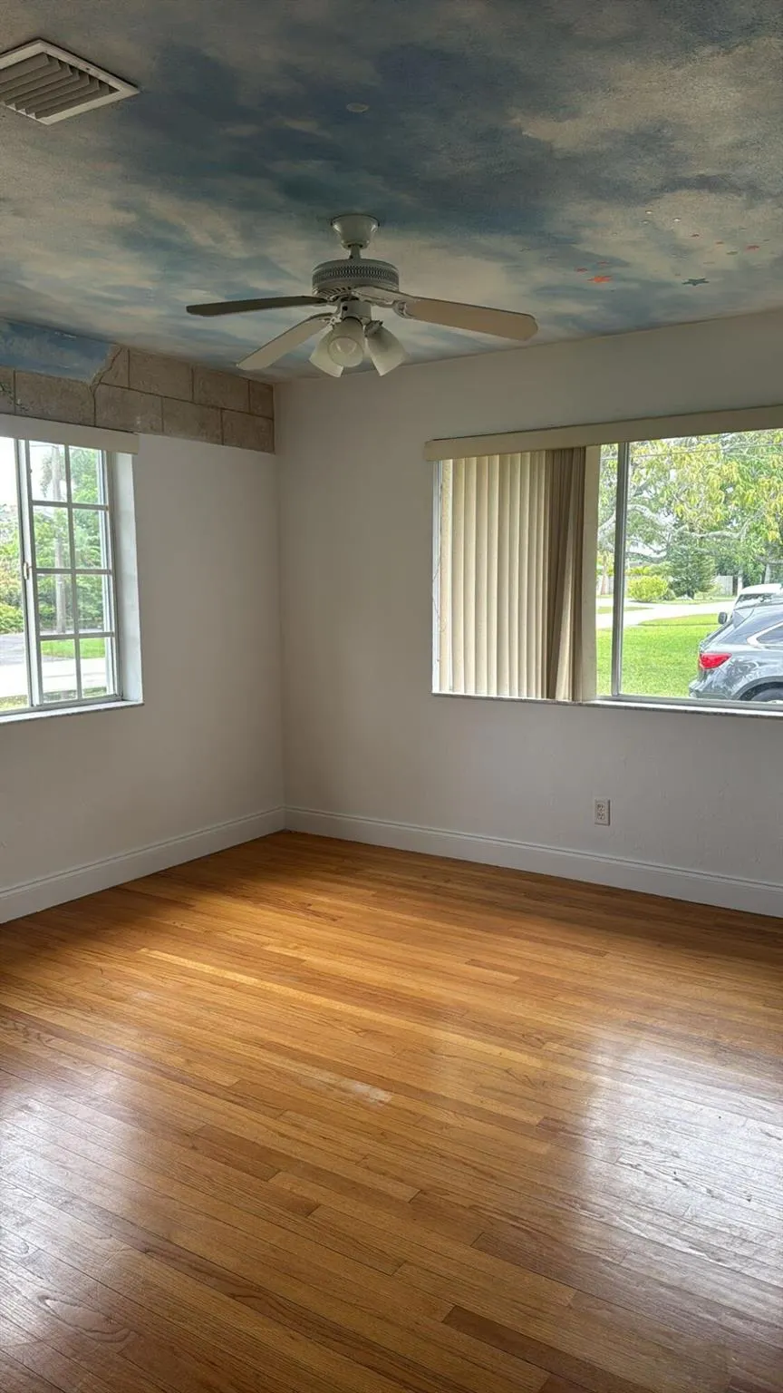 117 SE 4th Avenue