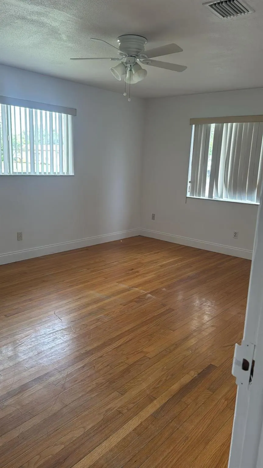 117 SE 4th Avenue