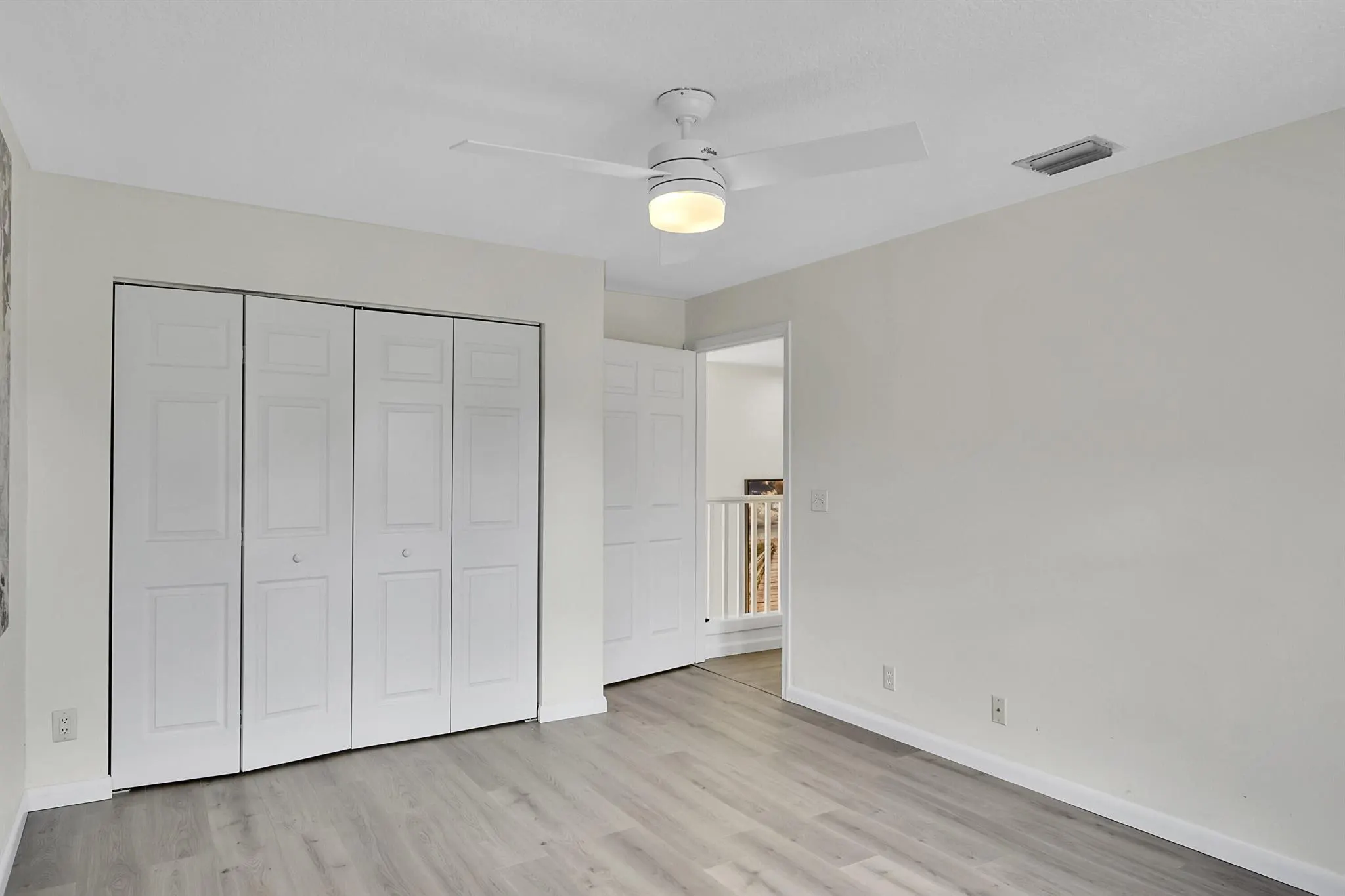 3354 W Greenview Terrace W