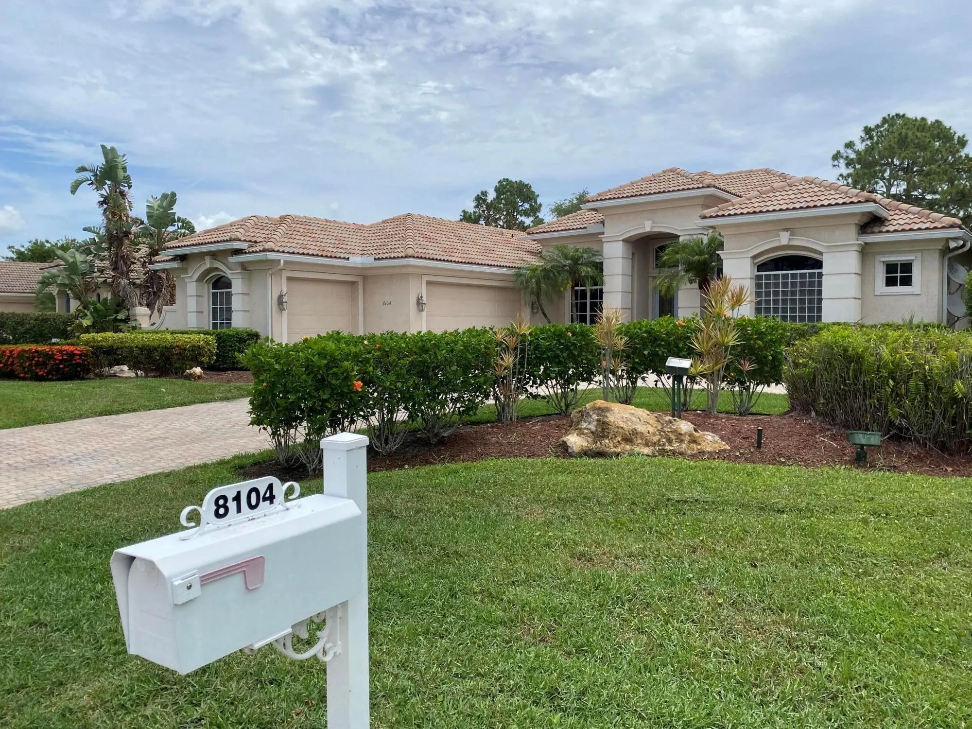 8104 Kiawah Trace
