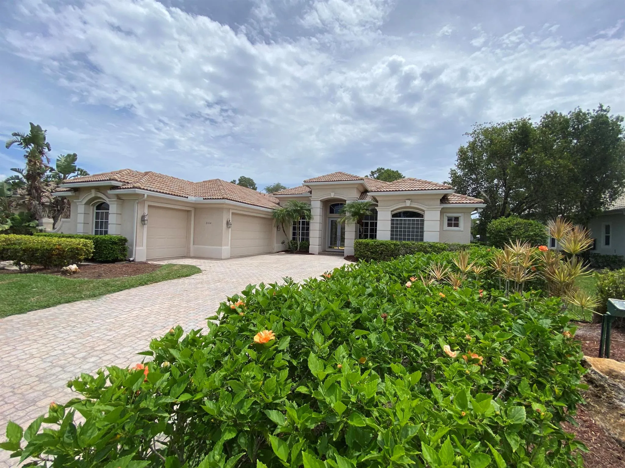 8104 Kiawah Trace