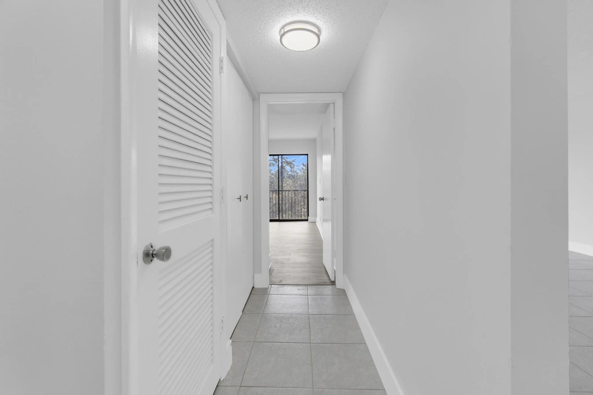 200 Jacaranda Country Club, #3c