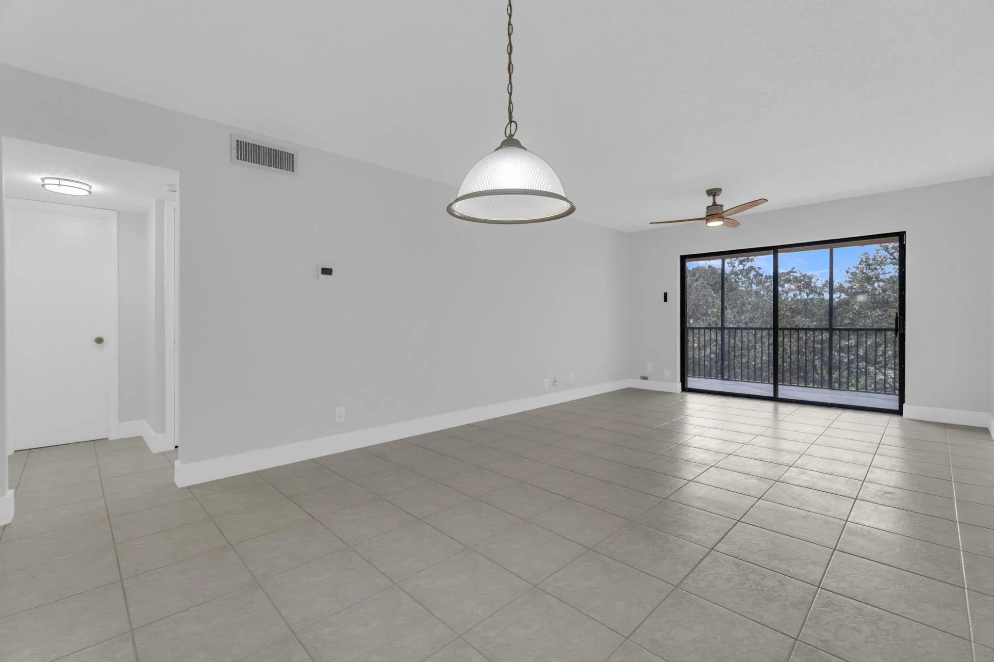 200 Jacaranda Country Club, #3c