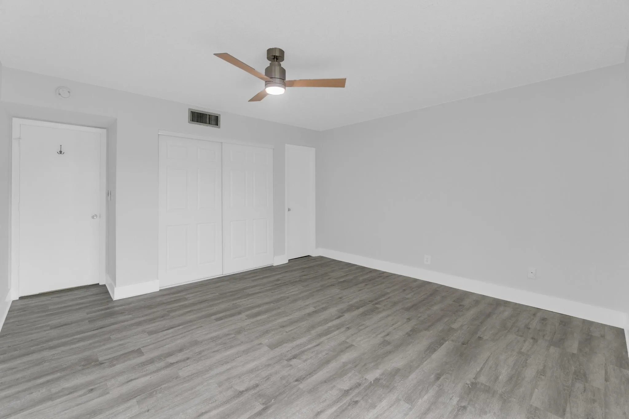200 Jacaranda Country Club, #3c
