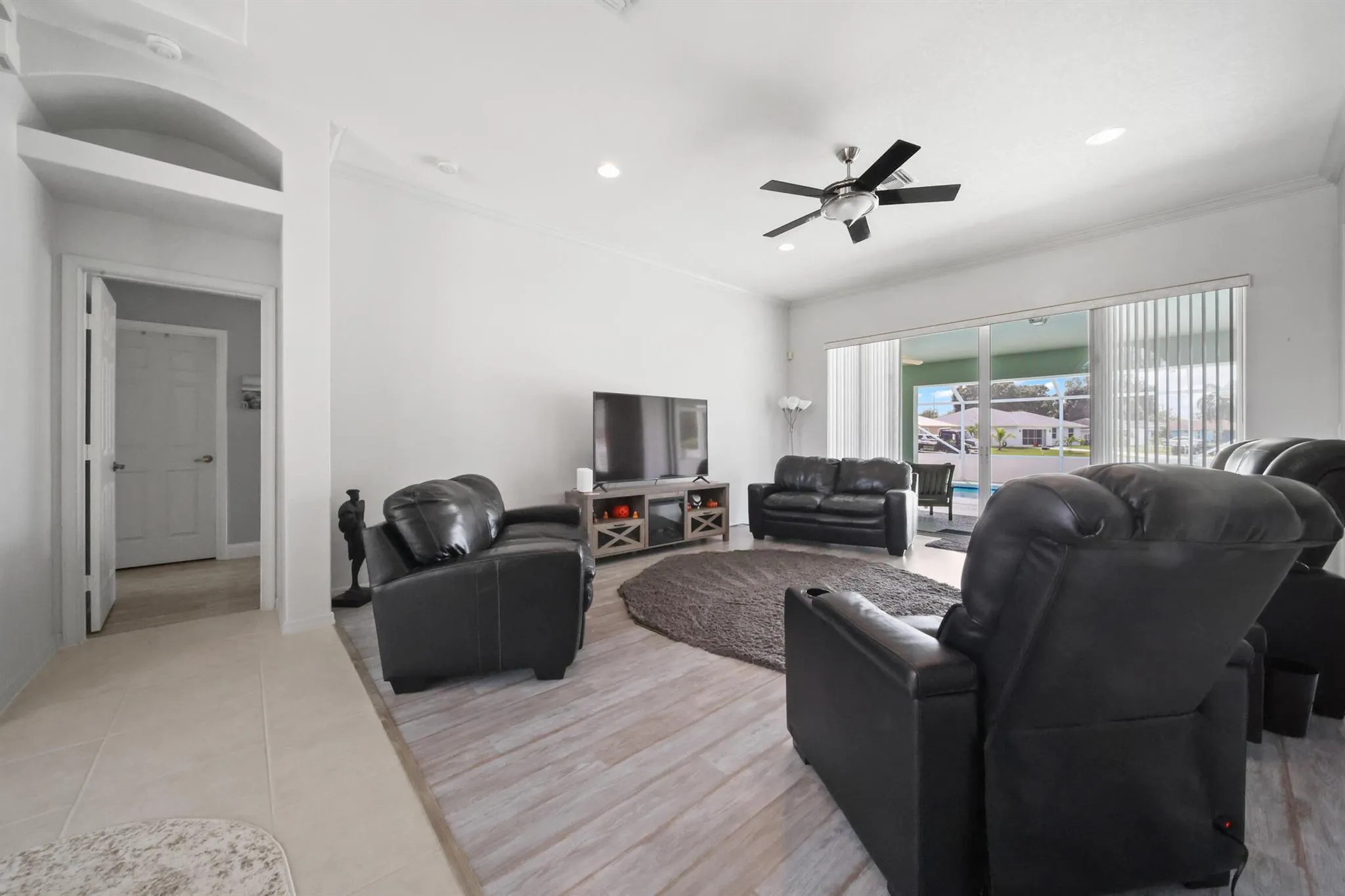 350 SW Alcan Drive