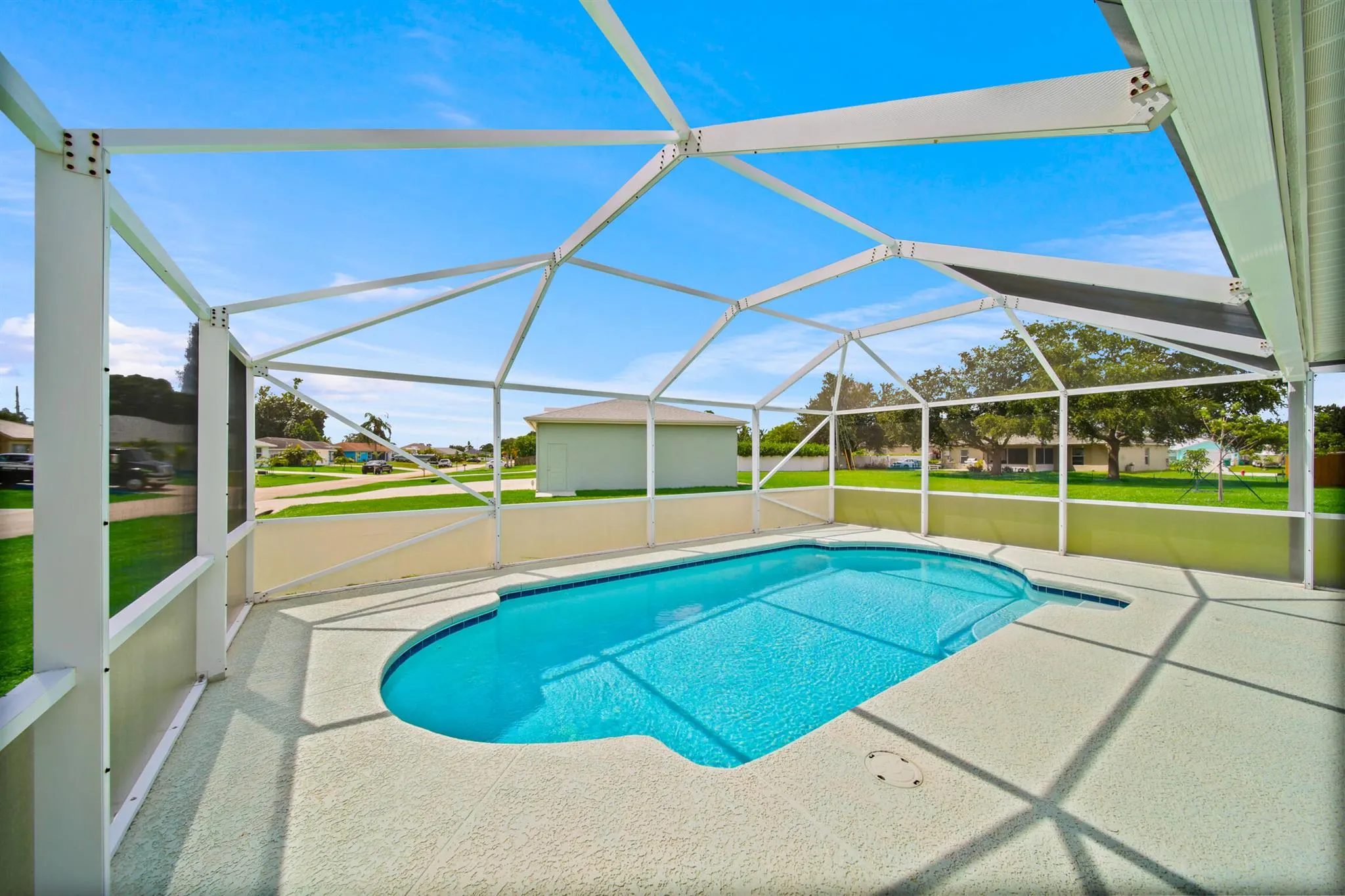 350 SW Alcan Drive