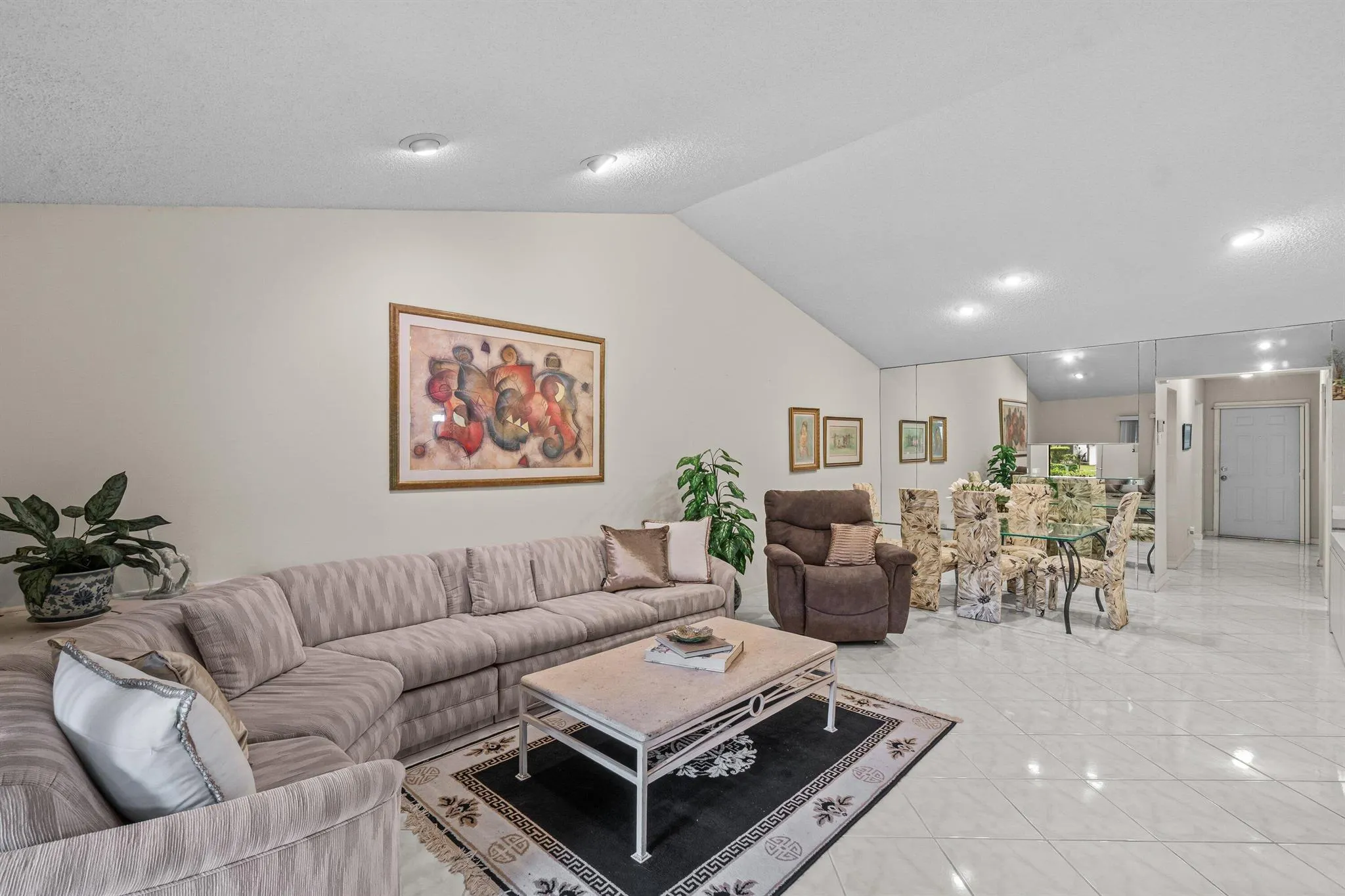 10059 Laurelwood Place