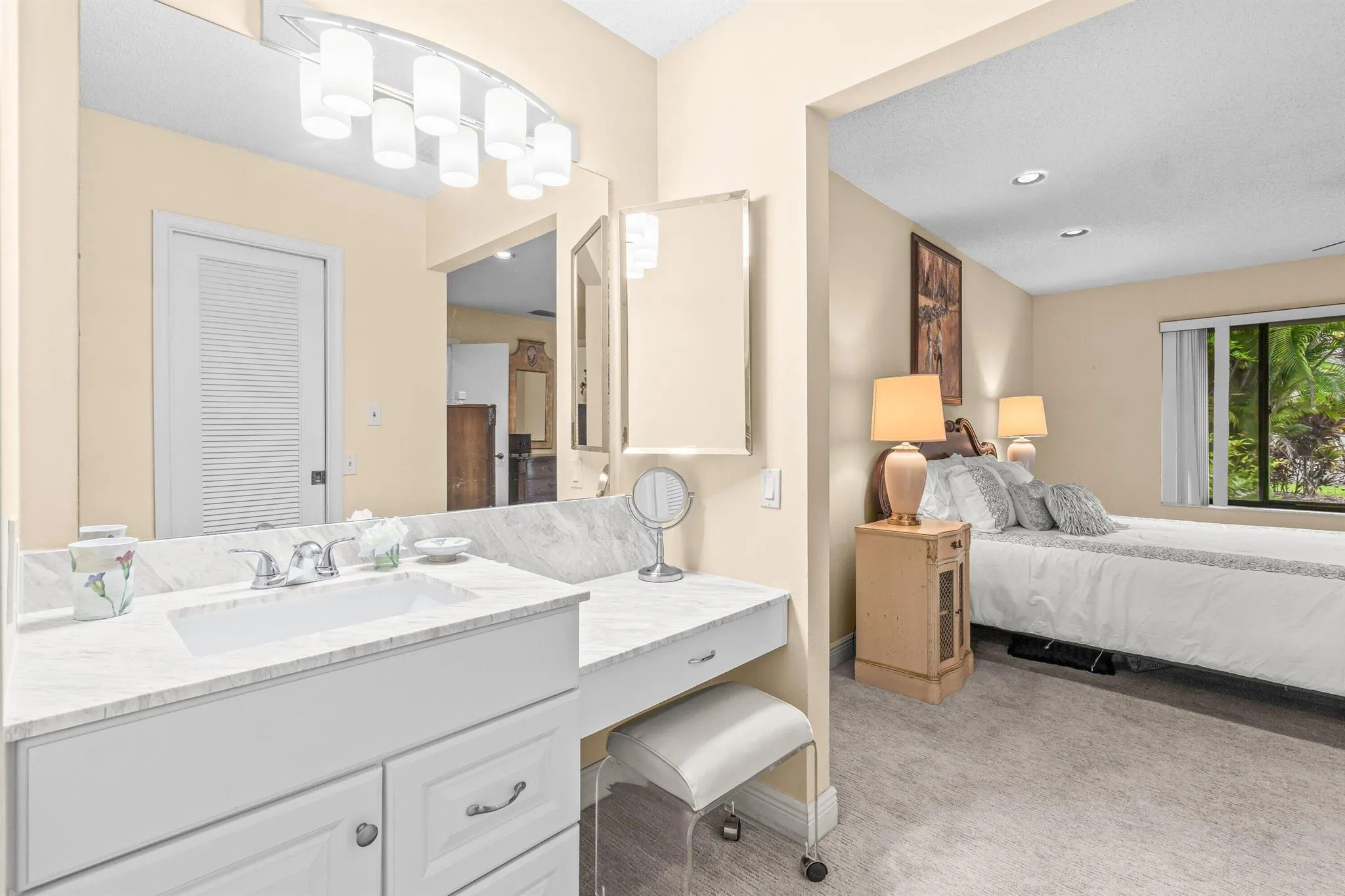 10059 Laurelwood Place