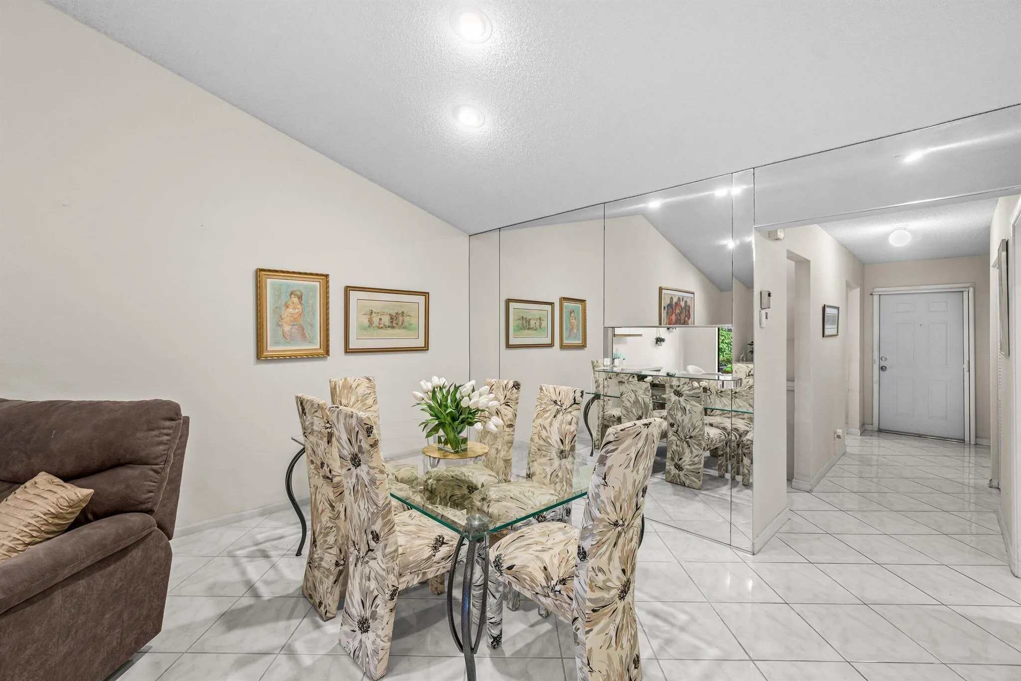 10059 Laurelwood Place