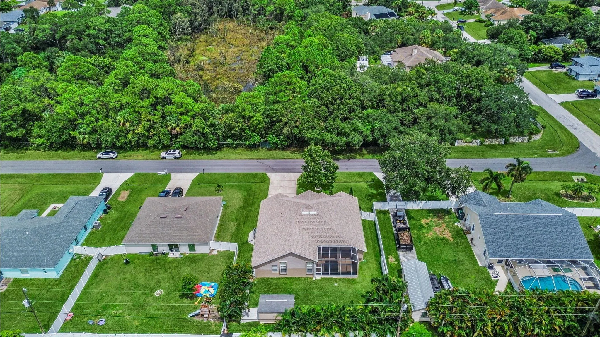 1718 SW Cecelia Lane
