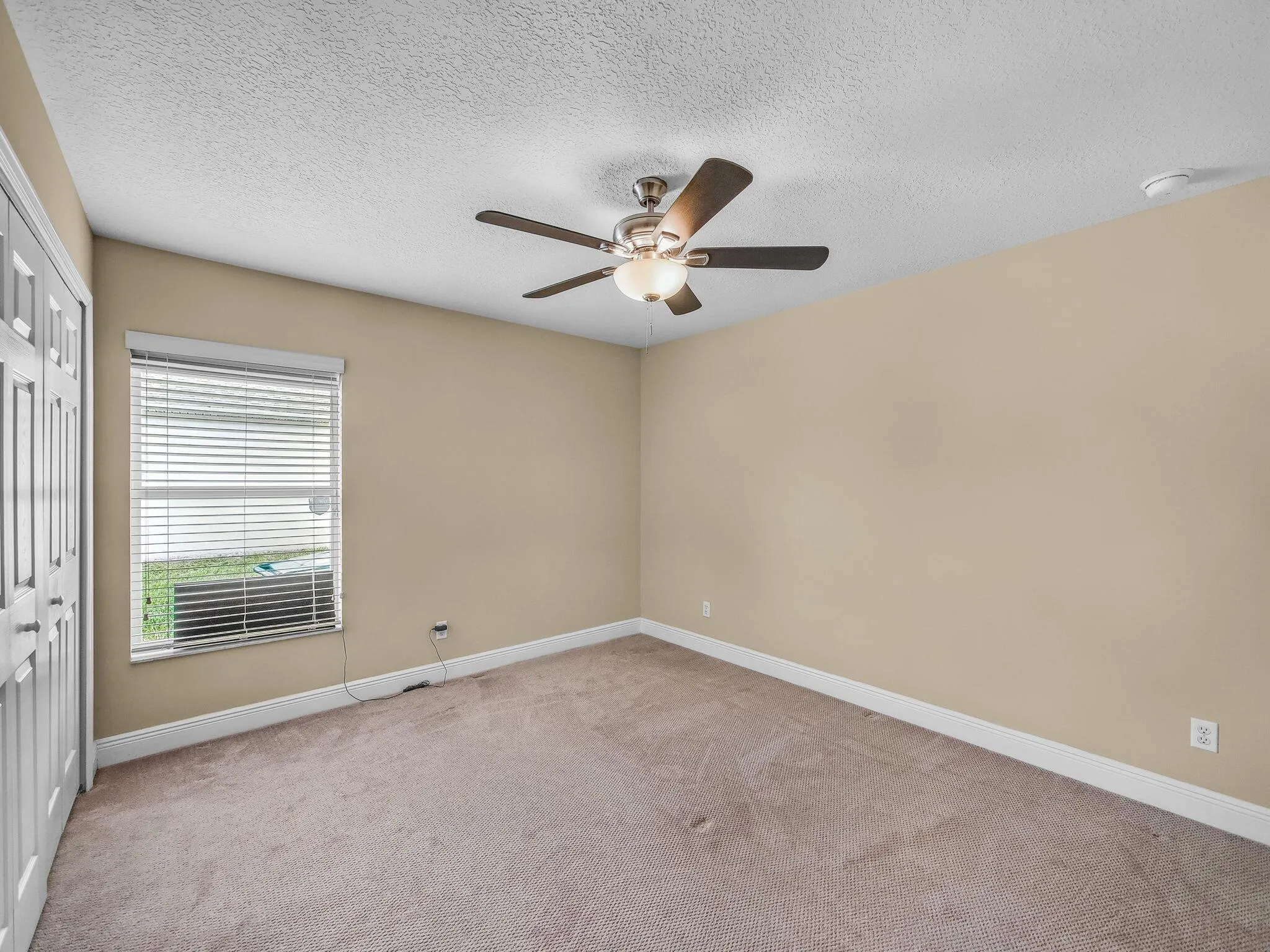 1718 SW Cecelia Lane