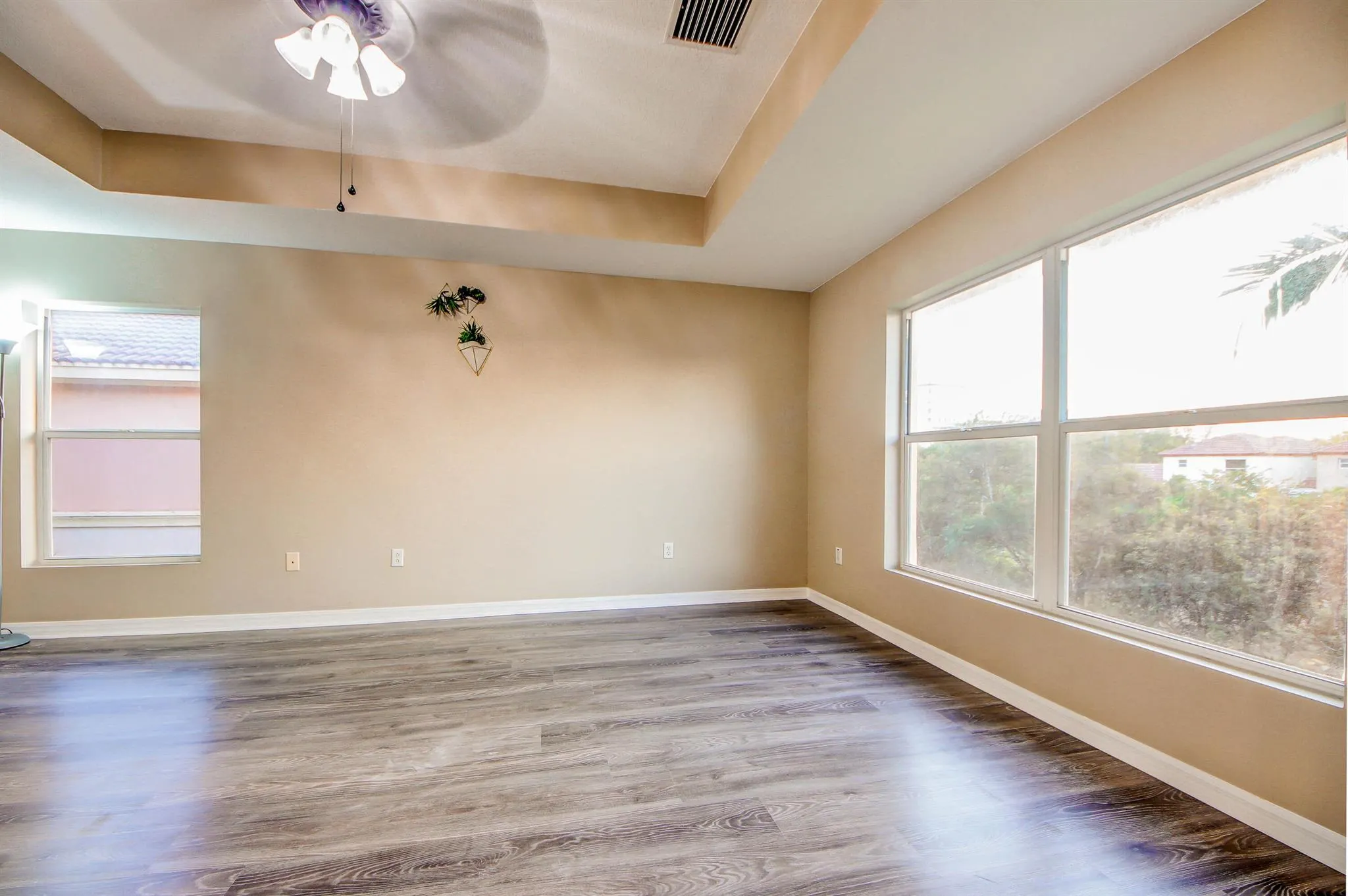 6143 Seminole Gardens Circle